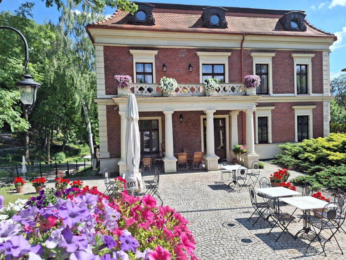 Hotel Charlotta Йедлина-Здруй Екстериор снимка