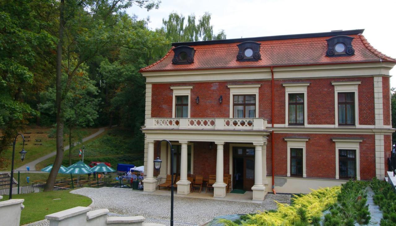 Hotel Charlotta Йедлина-Здруй Екстериор снимка